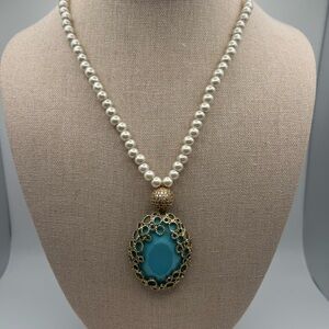 Elegant Pearl Necklace with Turquoise Pendant
